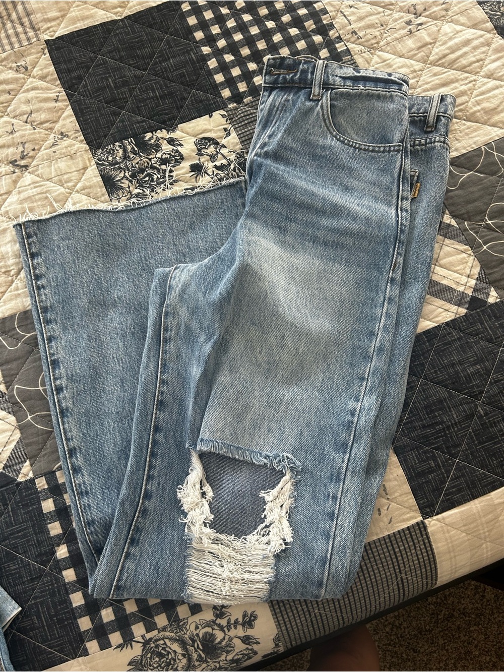 Vibrant Light Blue Distressed Wide-Leg Jeans